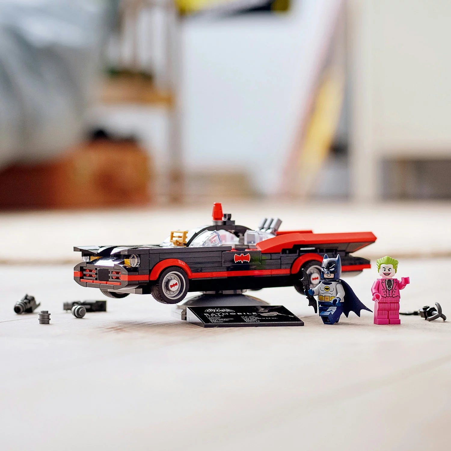 Batmobile Building Toy (345 Pieces) Q733438