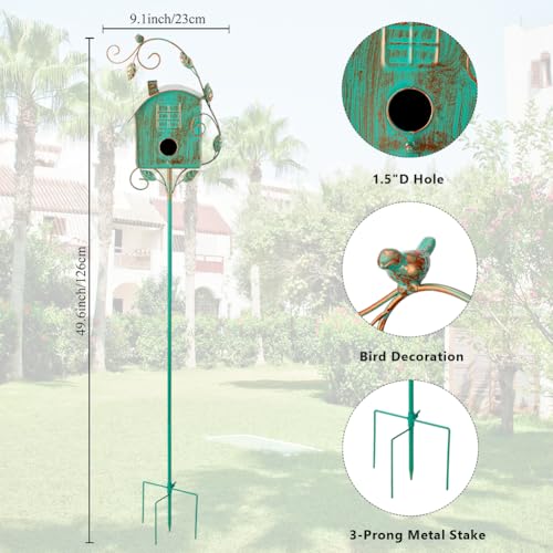Metal Bird House with Pole S810510