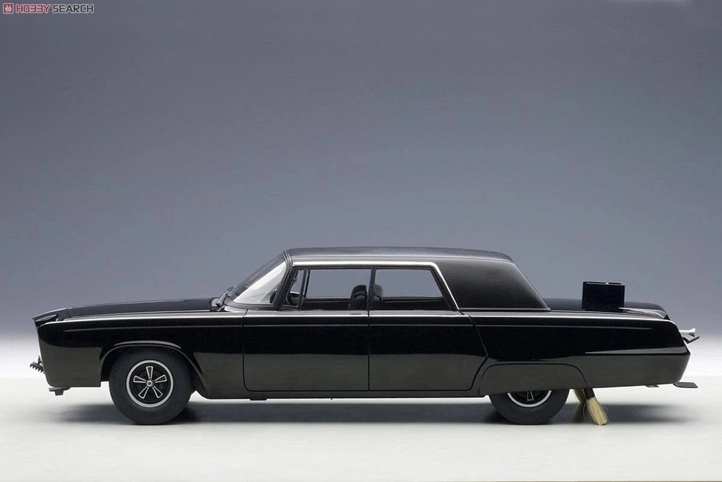Black 1/18 Diecast Model Car R9135