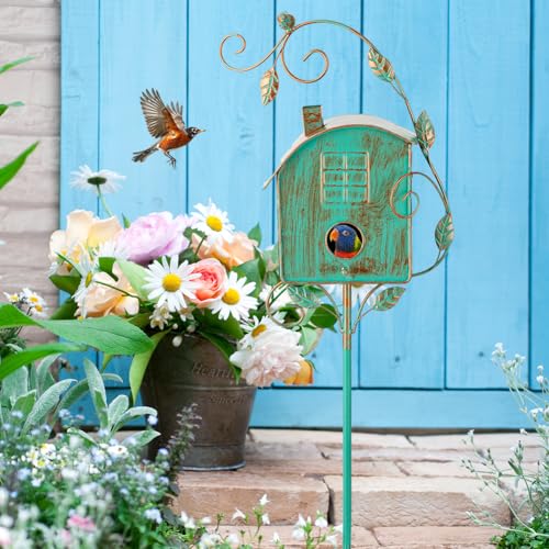 Metal Bird House with Pole S810510