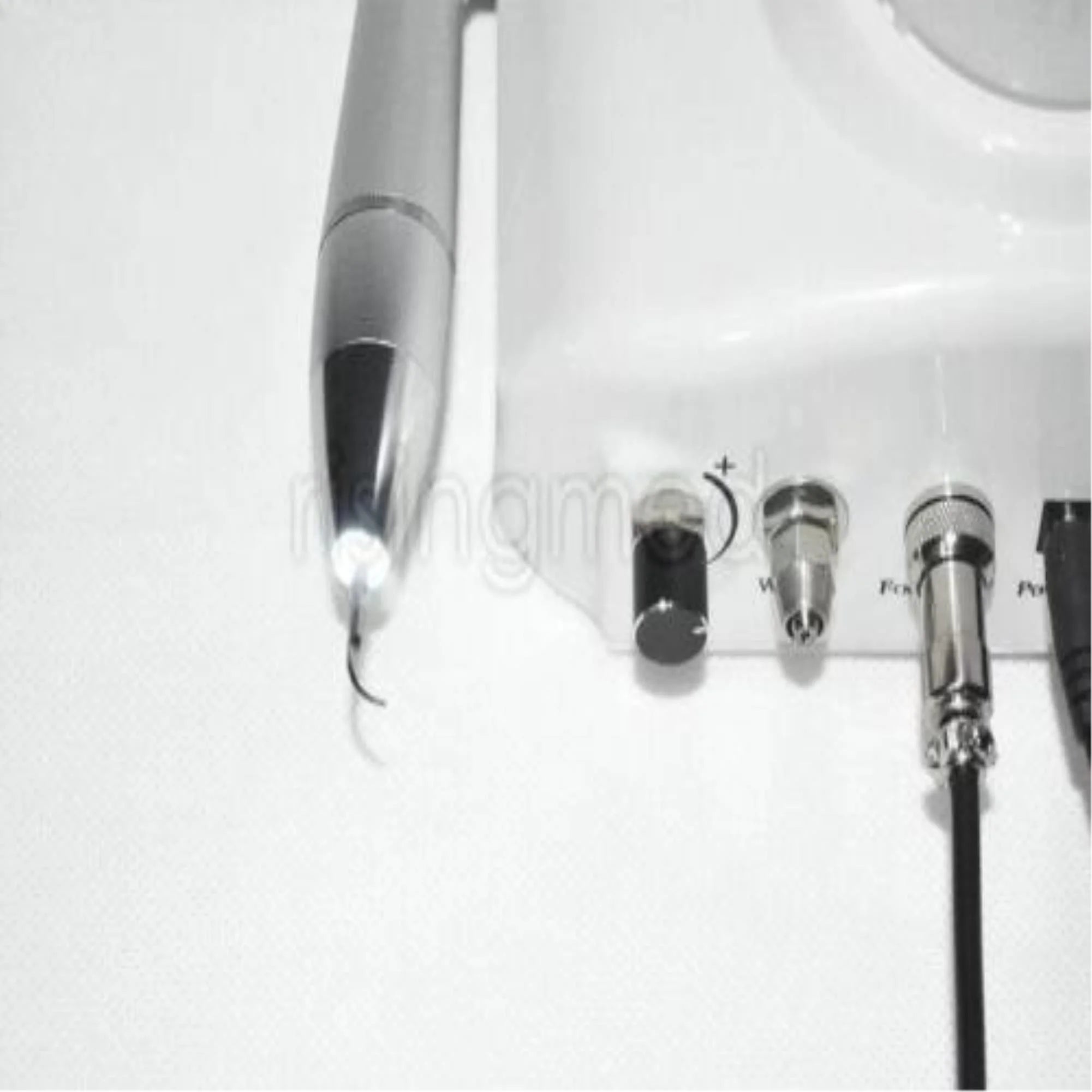 LED Water Botle LCD Ultrasonic Scaler L7395