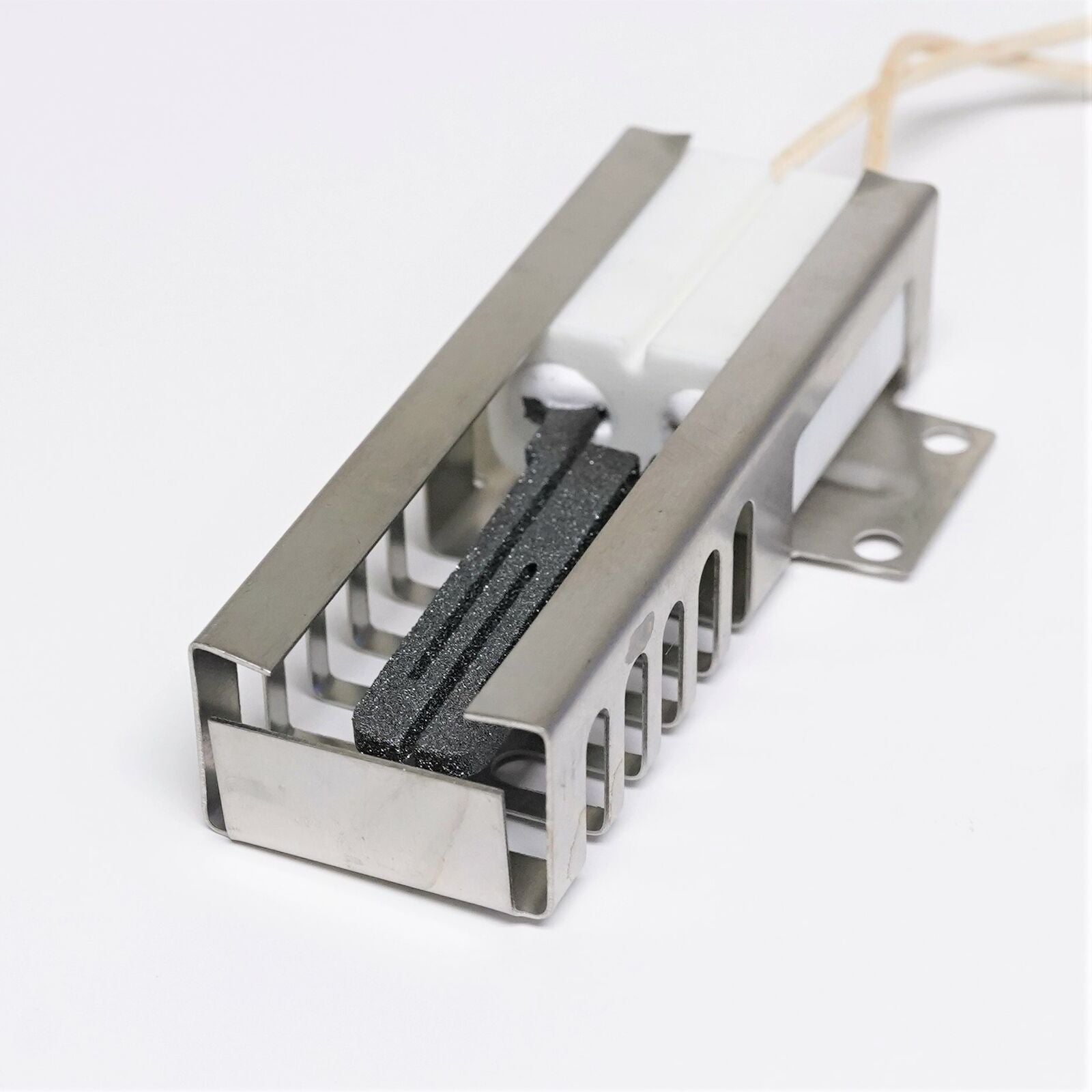 Flat Igniter For Oven Range D884892