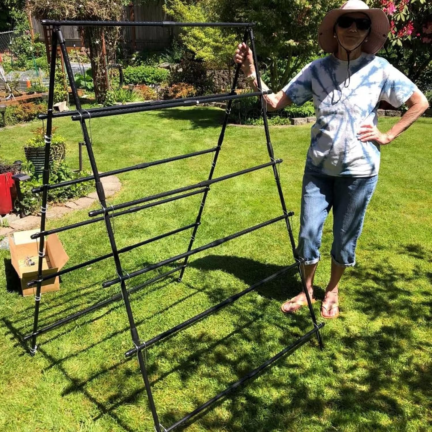 A-Frame Garden Trellis with Plant Support Clips M2253