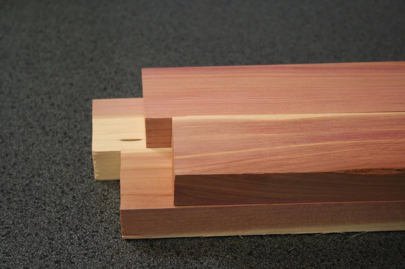 3/4" x 2" Aromatic Cedar Lumber Board (4 Pcs) I975084