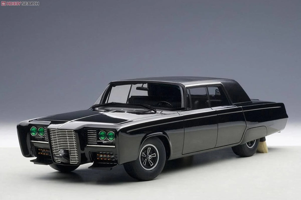 Black 1/18 Diecast Model Car R9135