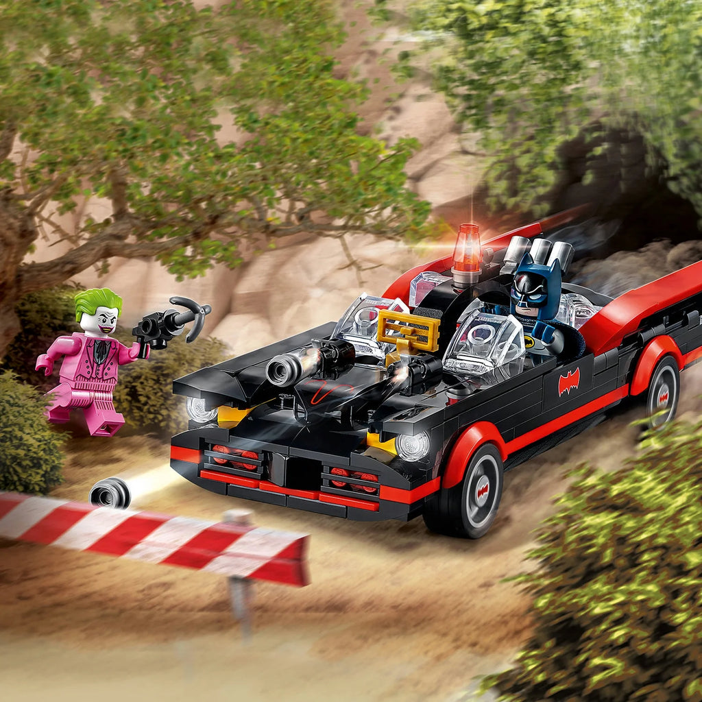 Batmobile Building Toy (345 Pieces) Q733438
