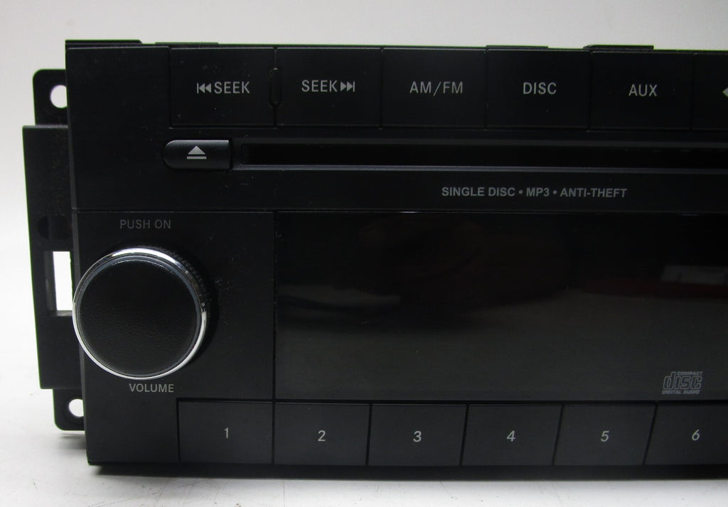 Pre-Owned 2016 Dodge Caravan Radio L239