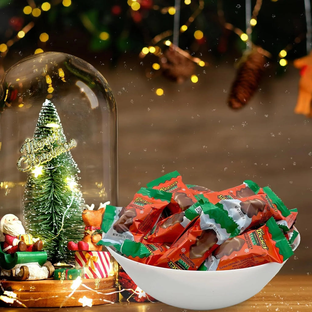 2 Lbs Reese's Milk Chocolate Peanut Butter Trees Candy M117501