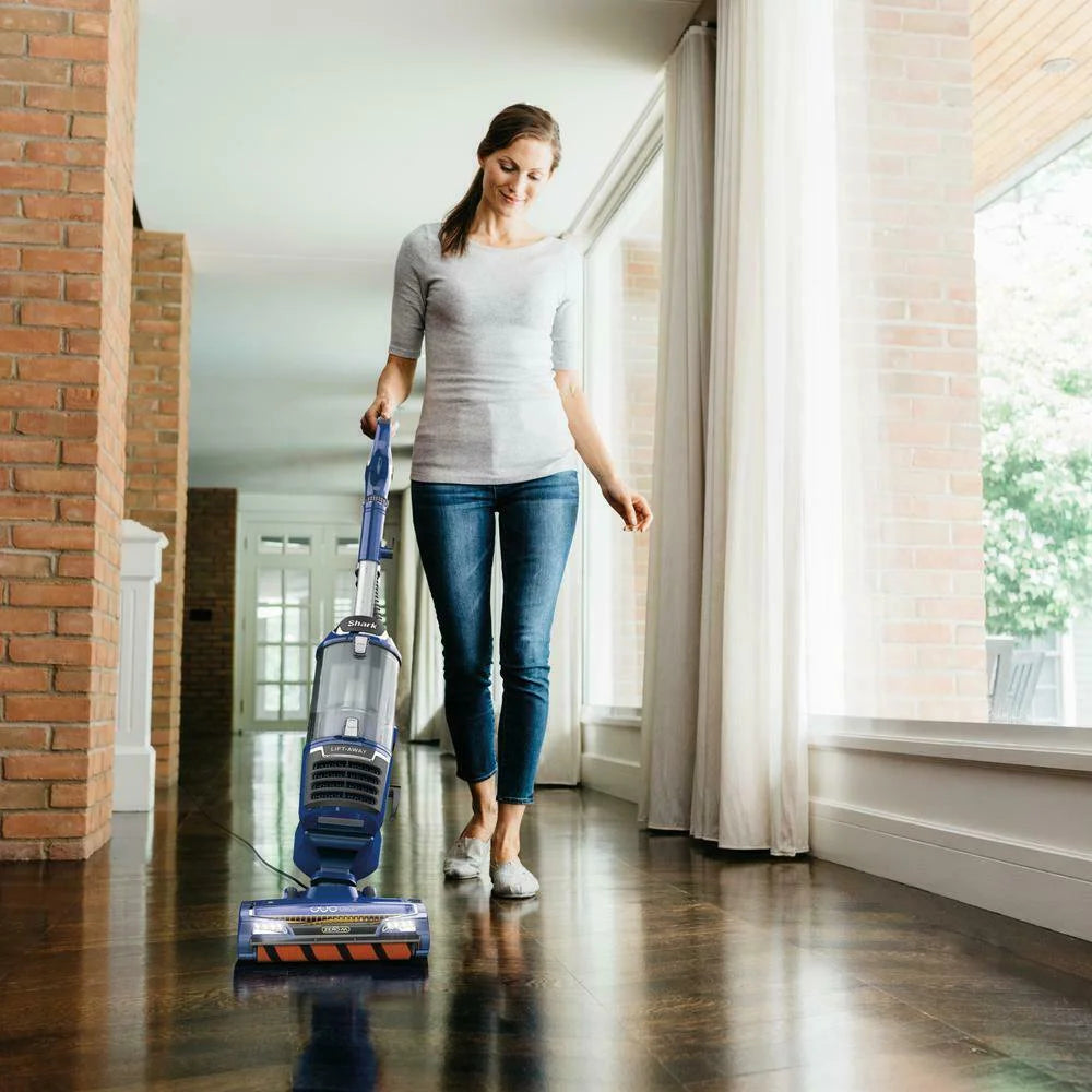 Rotator Lift-Away Vacuum Cleaner E931183