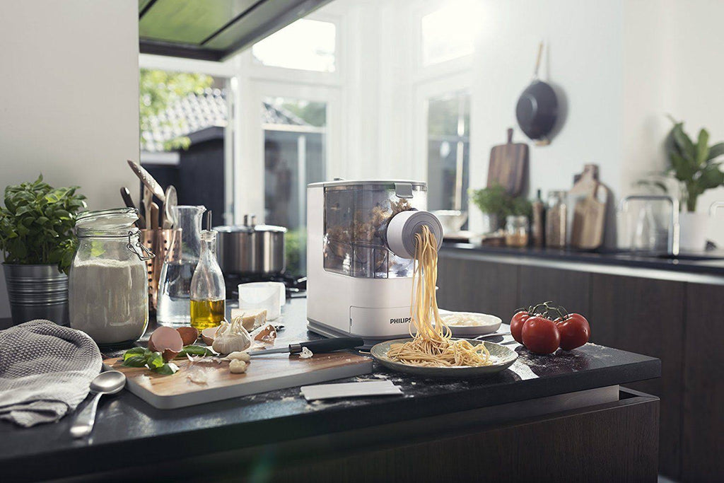 Compact Black Pasta Maker W1342