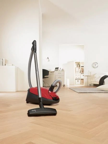 Mango Red Canister Vacuum G7353