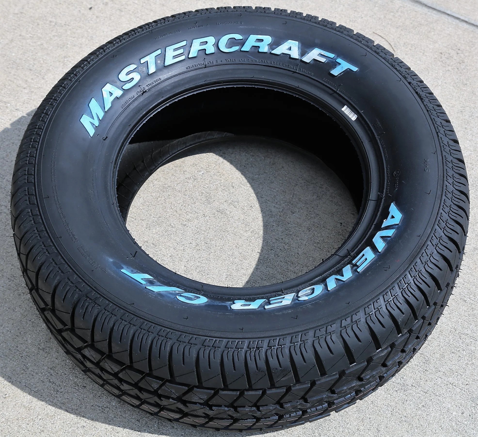 All Season P225/70R15 Passenger Tire J827