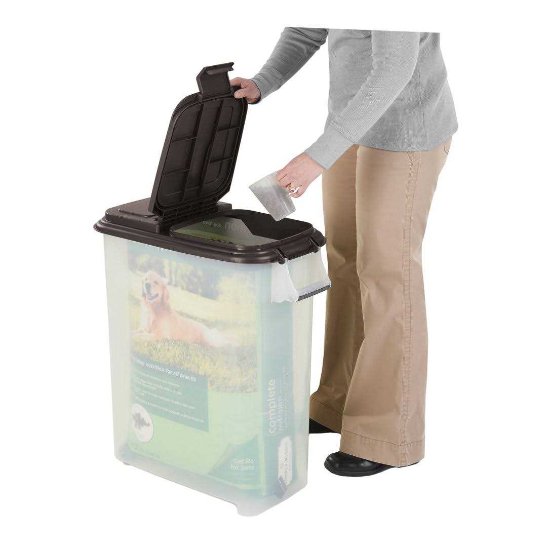 50 QT Airtight Pet Food Storage Container N881841