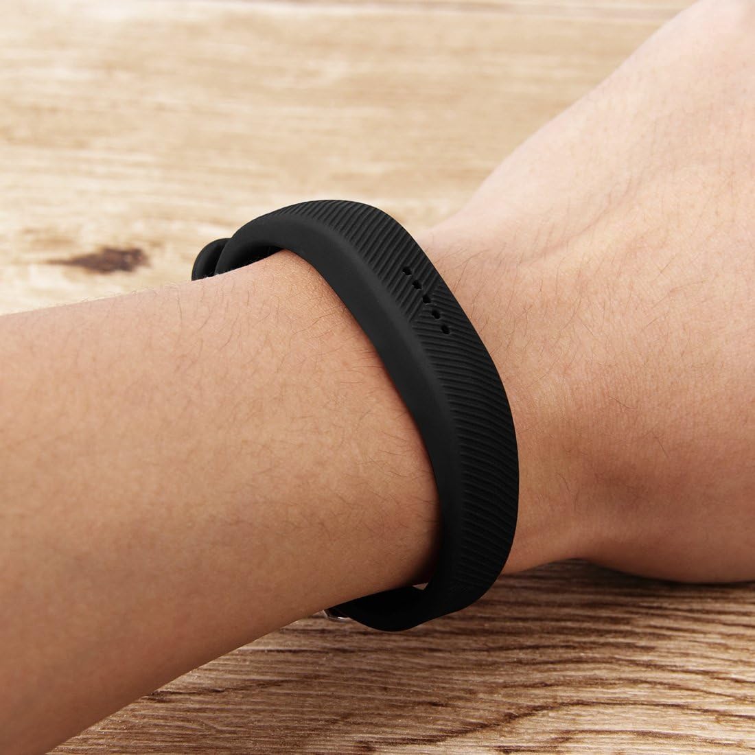 Silicone Wristband Replacement for Fitbit Flex 2 (4 Pack) K793