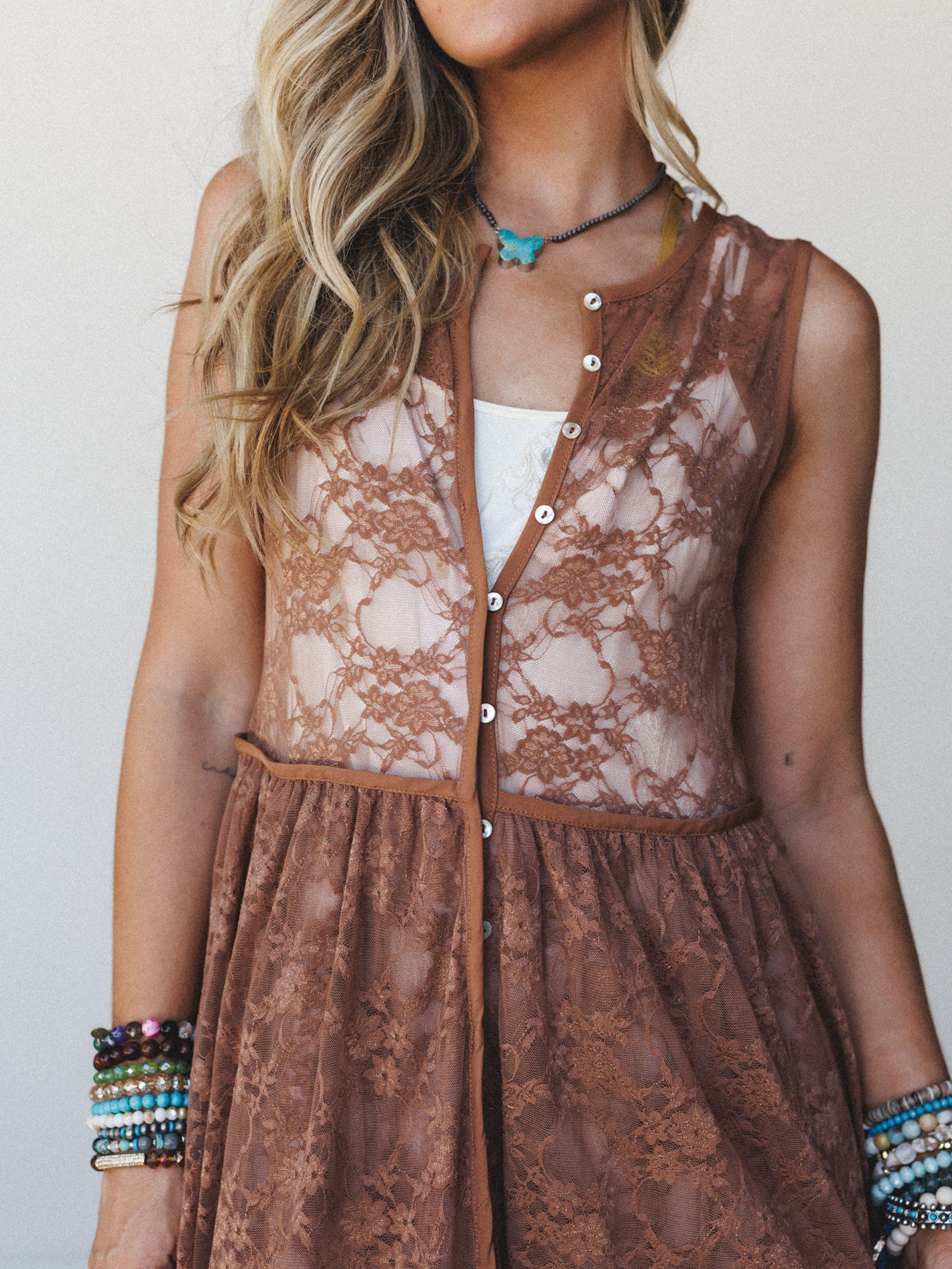 Sienna Lace Dress - Mocha Mousse
