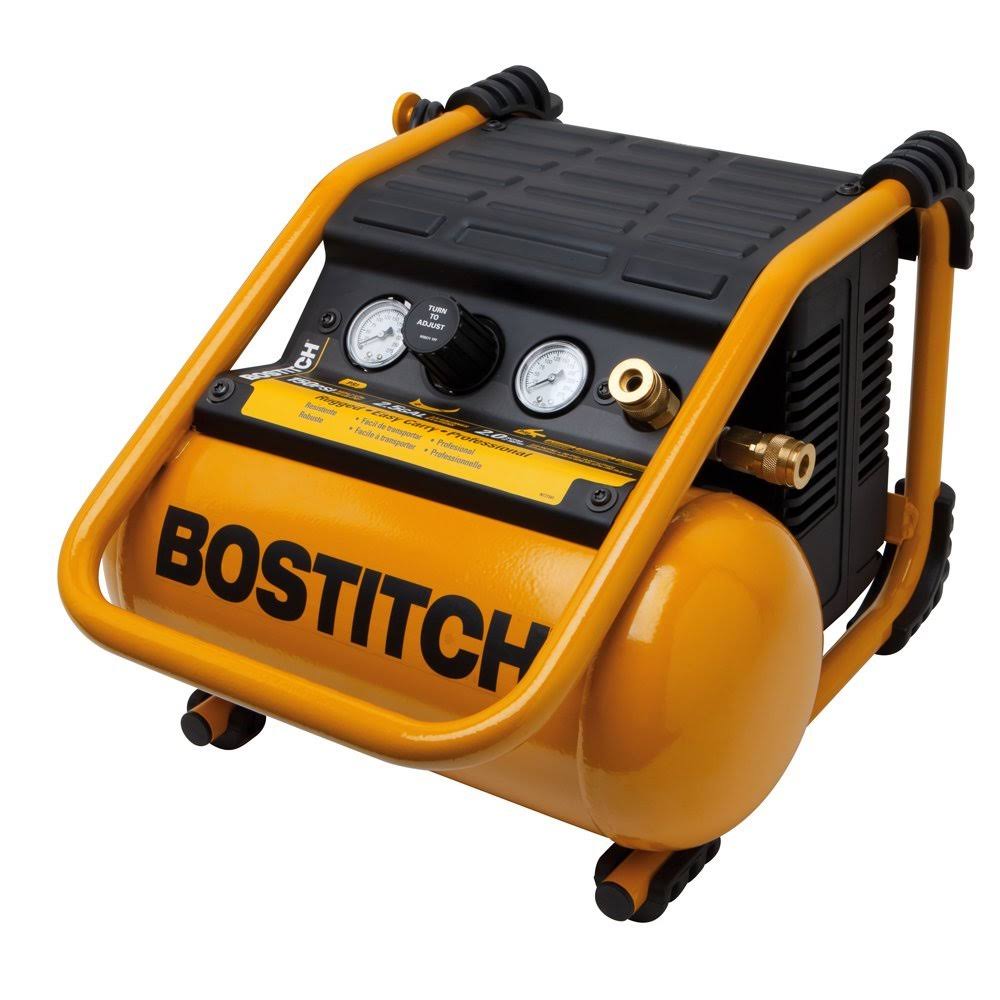 Oil-Free Suitcase Style Air Compressor - 2.5 Gallon - 150 psi X920586