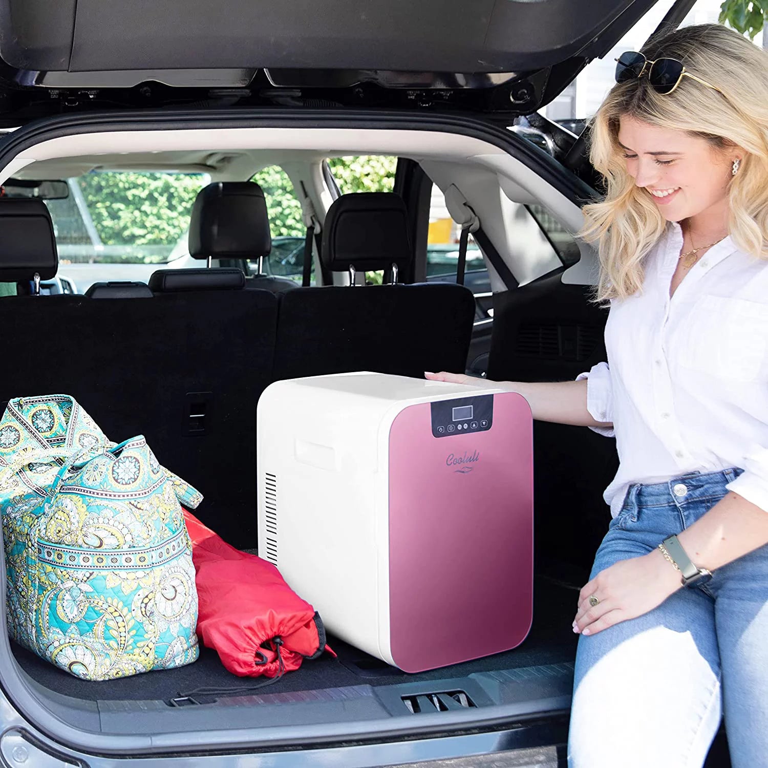 20L Mini Fridge with Glass Front and Digital Temperature Control Z43573