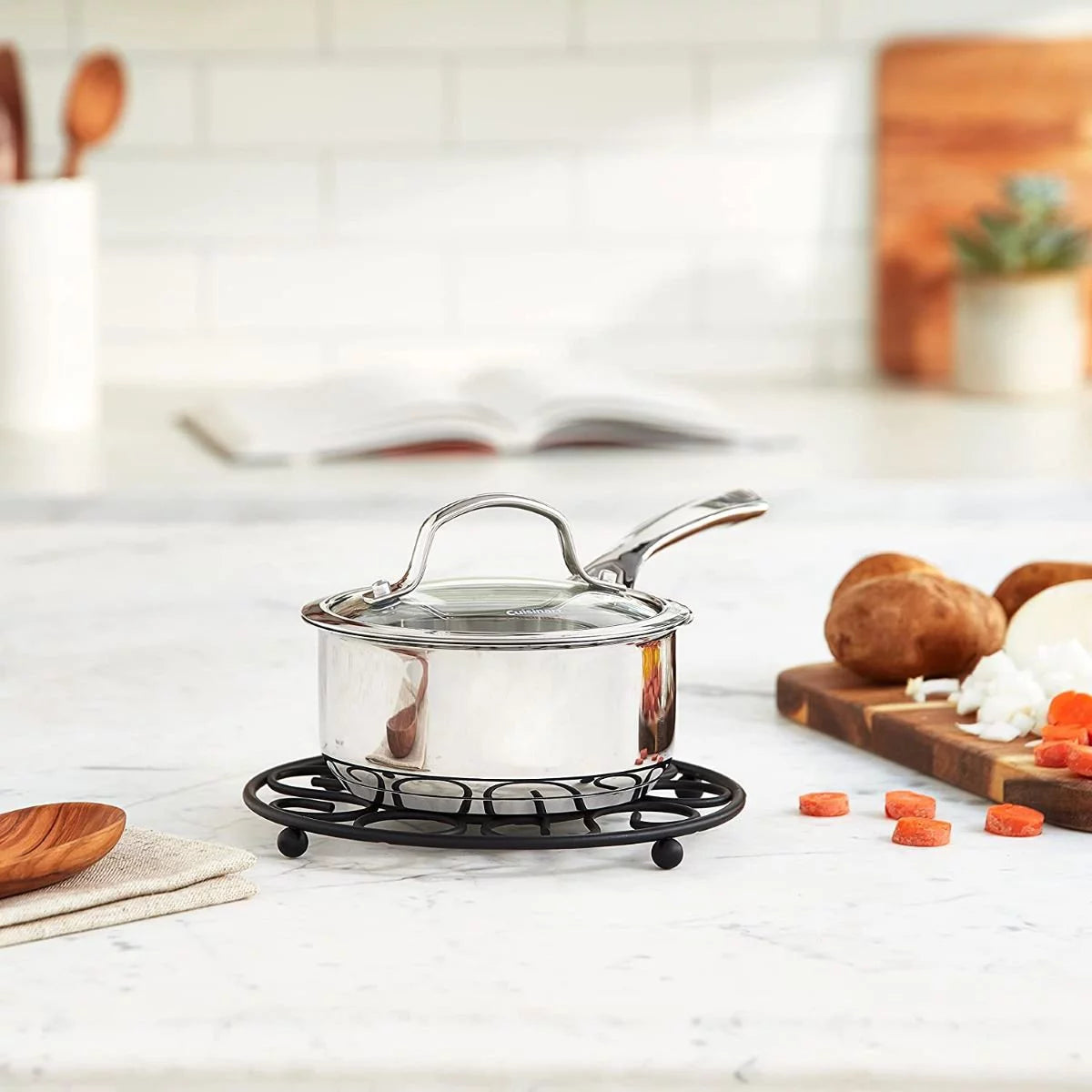 1 Qt. Stainless Saucepan with Cover C2368