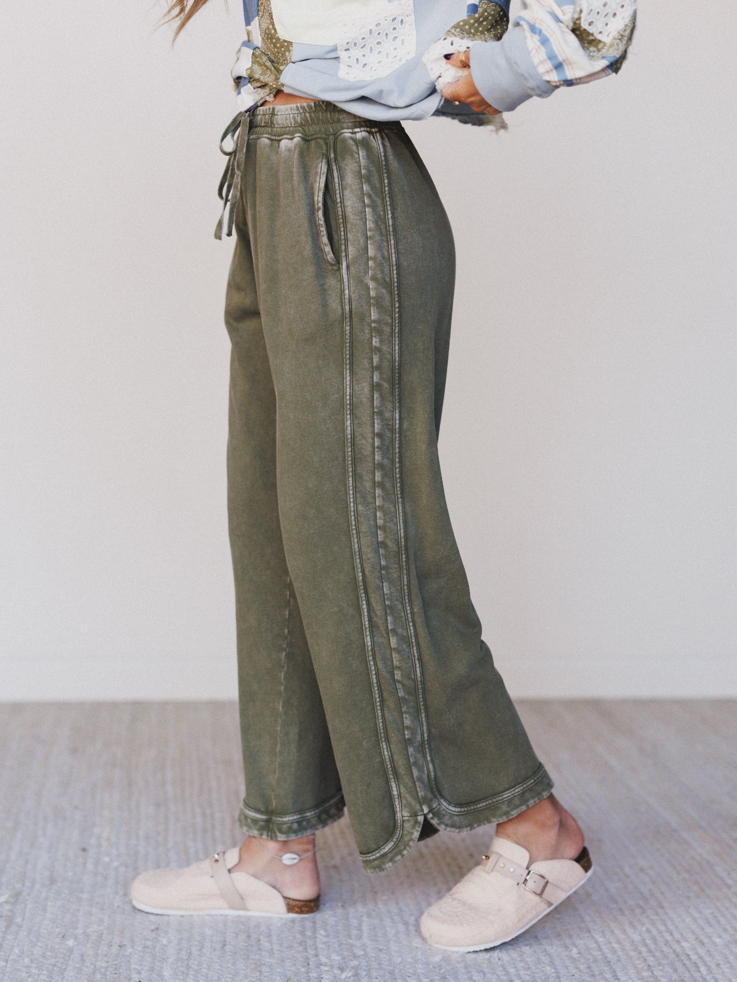So Comfy Wide Leg Pant Cropped Length - Faded Olive