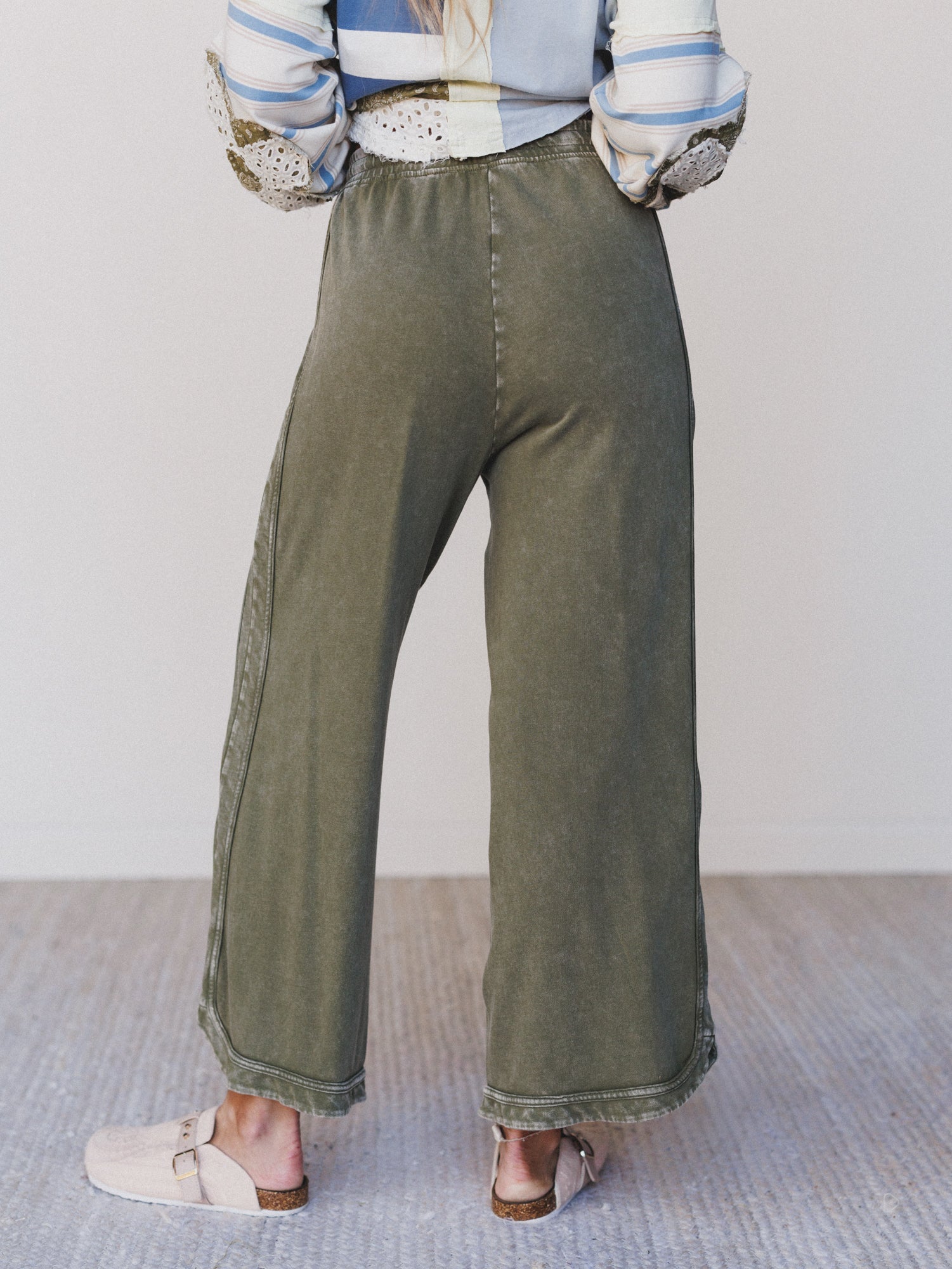So Comfy Wide Leg Pant Cropped Length - Faded Olive