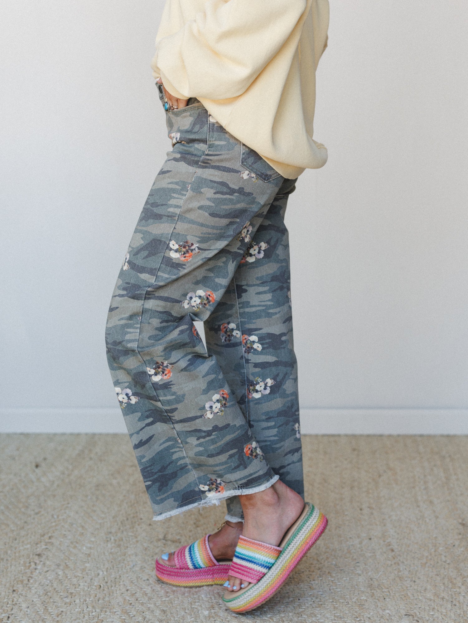 Fight for Flowers Pants - Olive