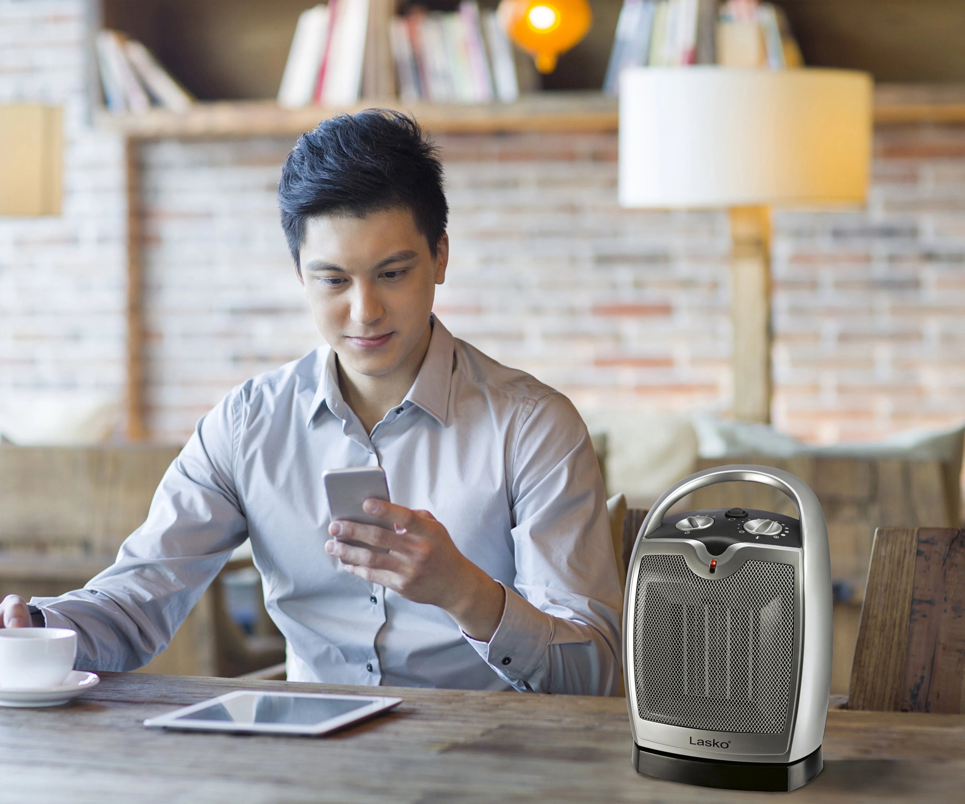 12" 1500W Oscillating Ceramic Tabletop Space Heater, Gray X77447