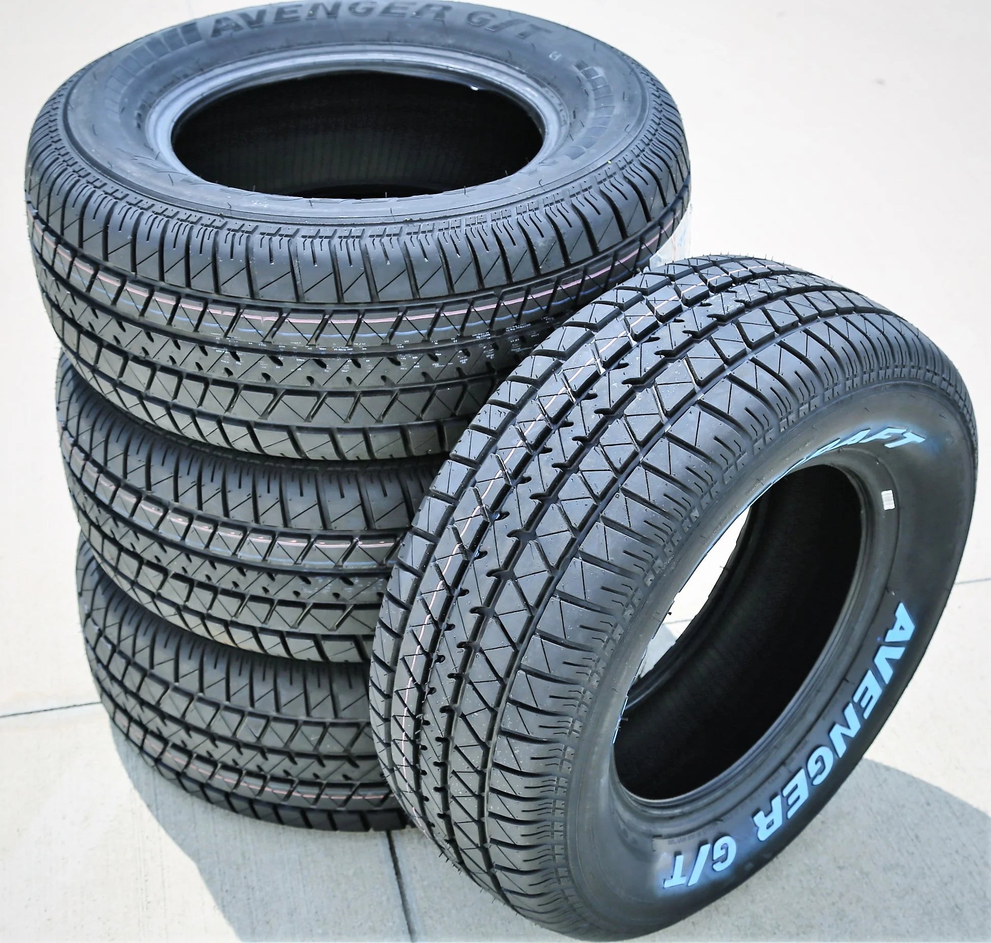All Season P225/70R15 Passenger Tire J827