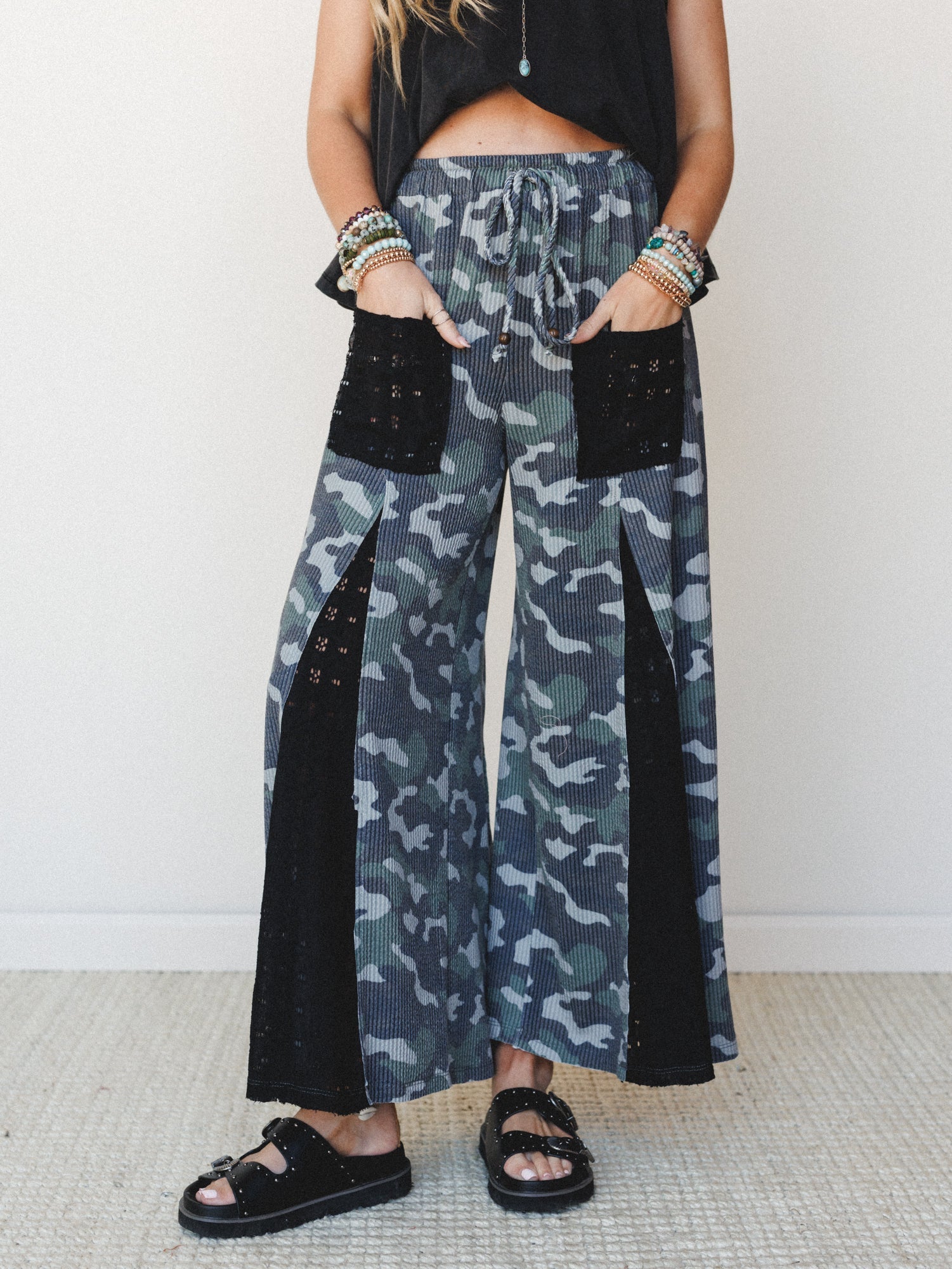 The Nest Let's Party Wide Leg Pants - Army Black