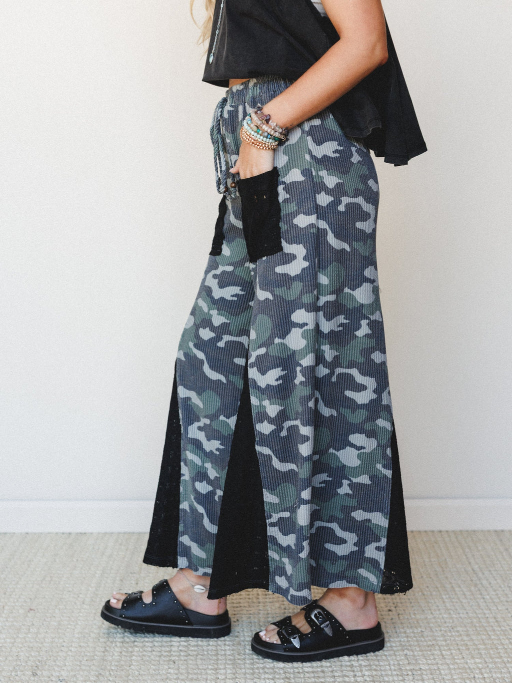 The Nest Let's Party Wide Leg Pants - Army Black