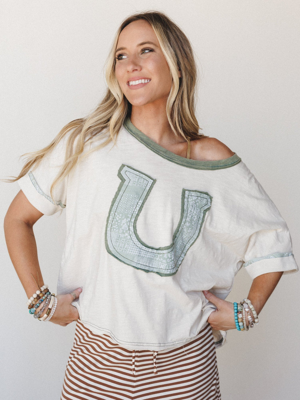 Lucky Horses Tee - Sage